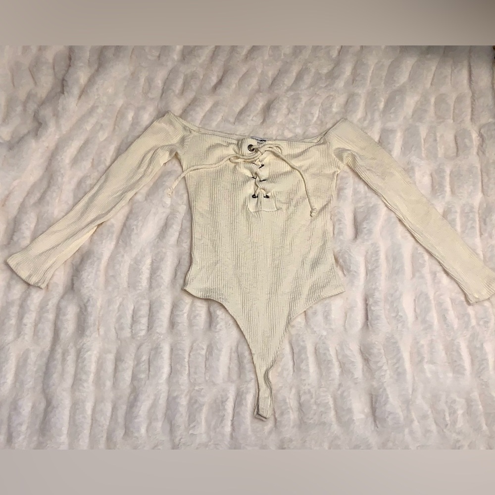 Ivory bodysuit - Picture 2 of 4